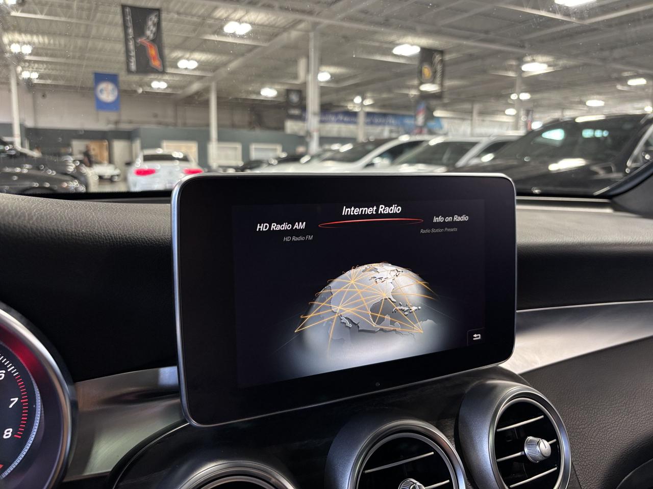2016 Mercedes-Benz GLC GLC300|4MATIC|NAV|BLACKWOOD|DUALROOF|LEATHER|+++ - Photo #20