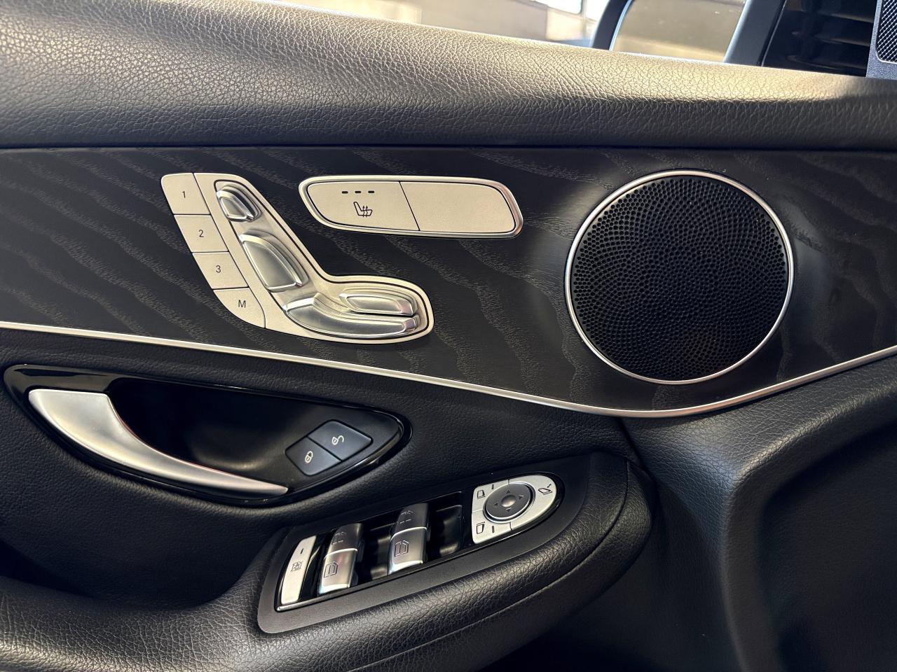 2016 Mercedes-Benz GLC GLC300|4MATIC|NAV|BLACKWOOD|DUALROOF|LEATHER|+++ - Photo #16