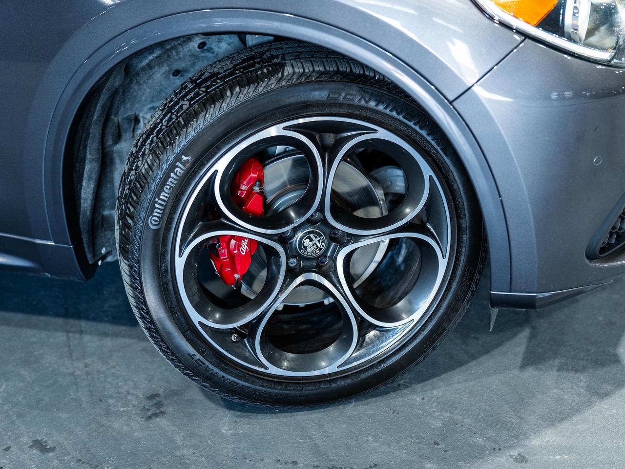 2022 Alfa Romeo Stelvio Veloce/HARMEN K/NAV/1OWNER/CLEAN CARFAX Photo