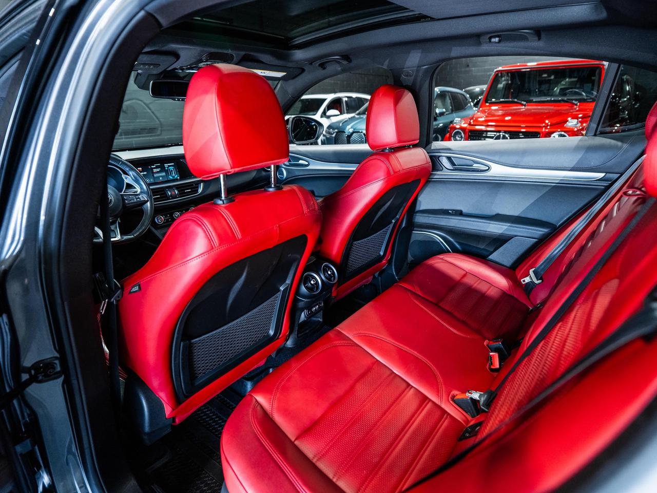 2022 Alfa Romeo Stelvio Veloce/HARMEN K/NAV/1OWNER/CLEAN CARFAX Photo