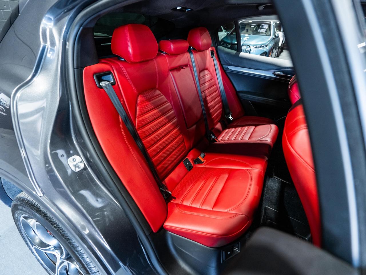 2022 Alfa Romeo Stelvio Veloce/HARMEN K/NAV/1OWNER/CLEAN CARFAX Photo