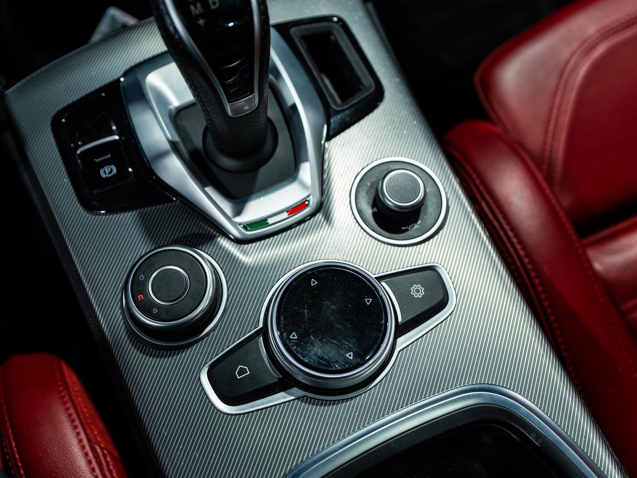 2022 Alfa Romeo Stelvio Veloce/HARMEN K/NAV/1OWNER/CLEAN CARFAX Photo