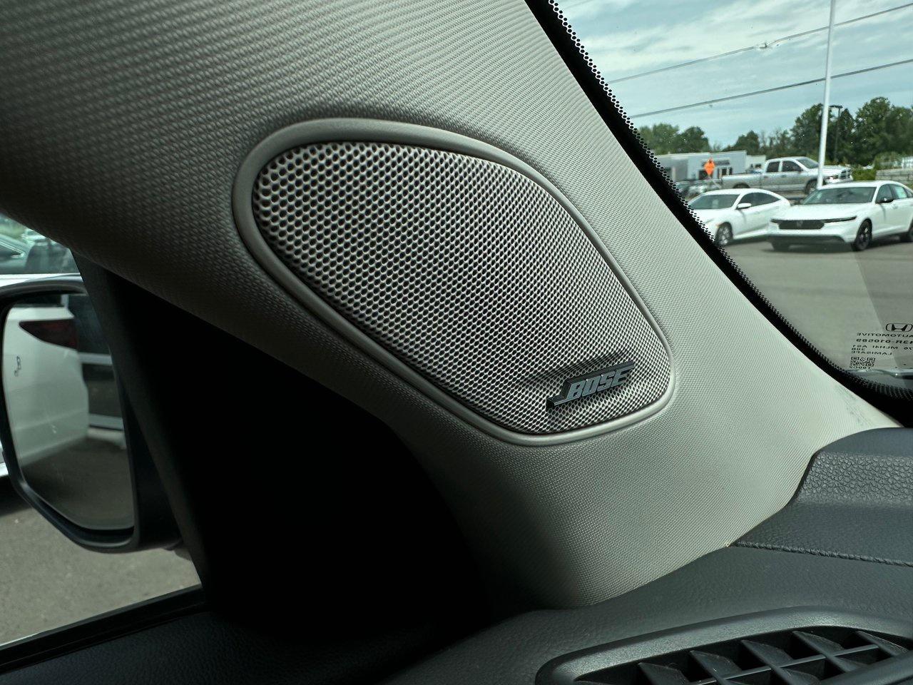 2023 Honda Pilot Touring Photo