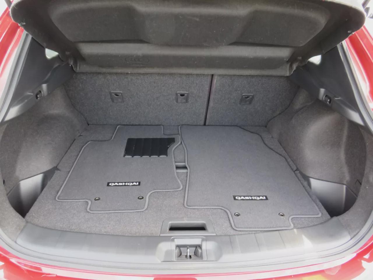 2019 Nissan Qashqai SL (**LOW KM!!**CLEAN TITLE/NO ACCIDENTS!!**SAFETY/CERTIFIED!!**AWD**ALLOY RIMS**LEATHER**SUNROOF**NAVIGATION**HEATED SEATS/STEERING WHEEL**DUAL CLIMATE CONTROL**PUSH BUTTON START**POWER SEATS**360 DEGREE REVERSE CAMERA**DIGITAL TOUCHSCREEN**LEATHER WRAPP Photo