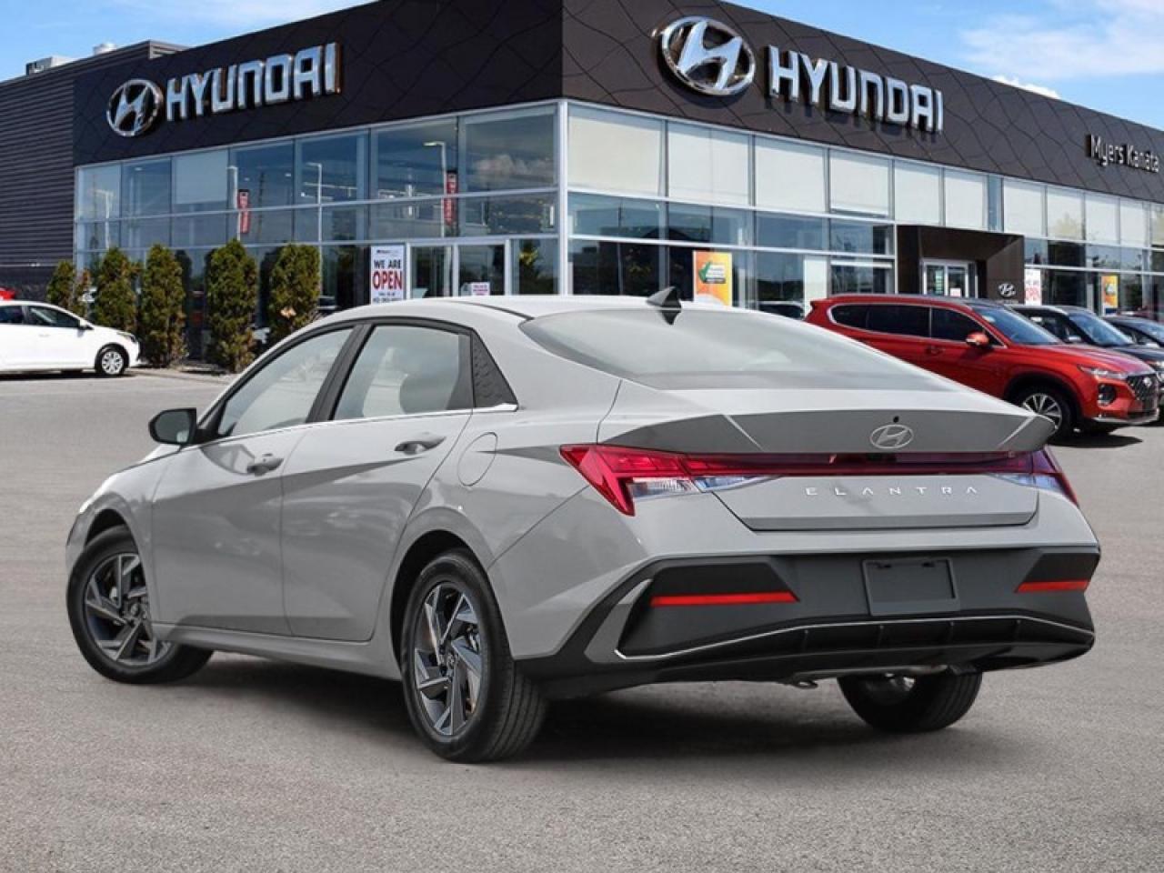 2025 Hyundai Elantra Luxury IVT  - Premium Audio - $110.97 /Wk Photo3