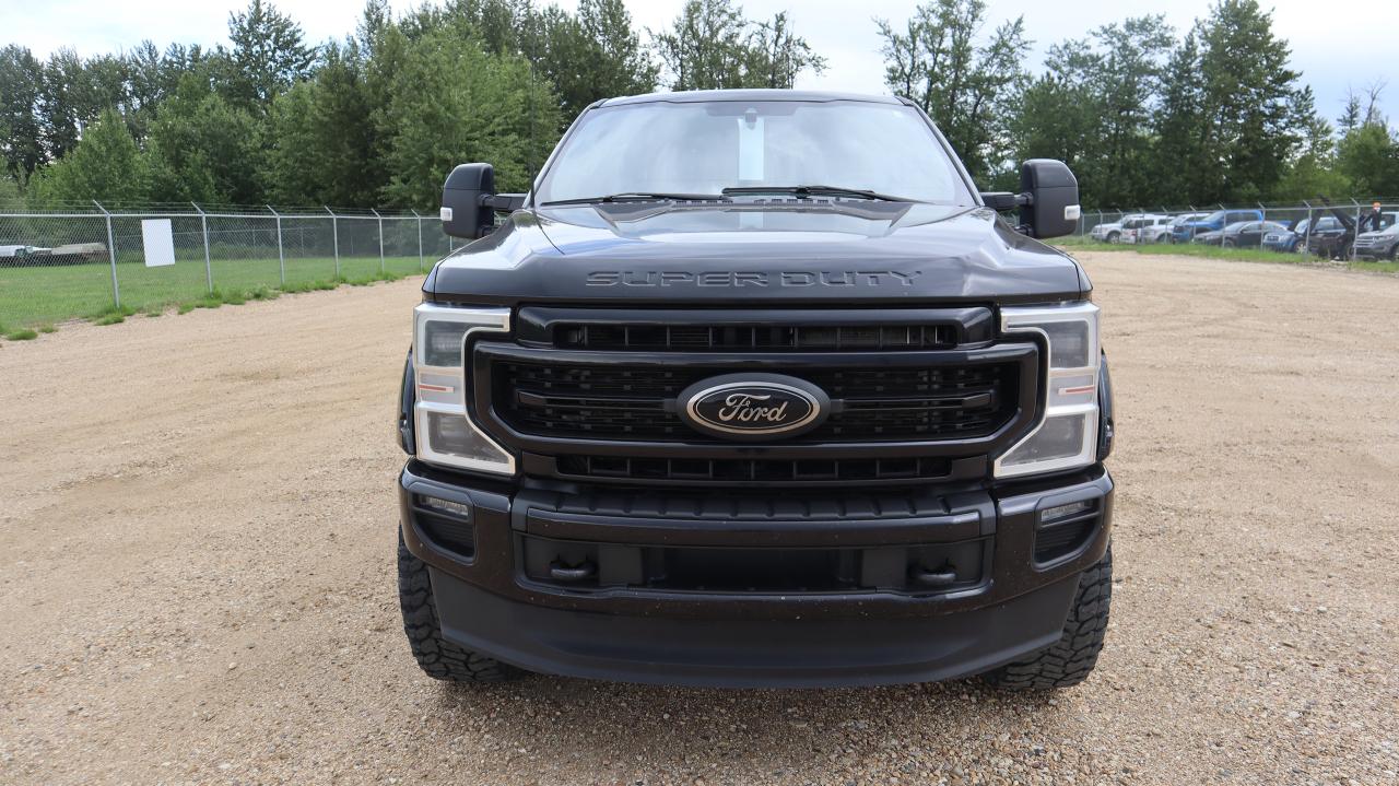 2022 Ford F-350 Super Duty SRW Lariat Photo