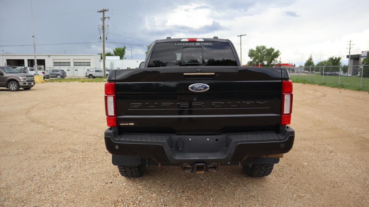 2022 Ford F-350 Super Duty SRW Lariat Photo5
