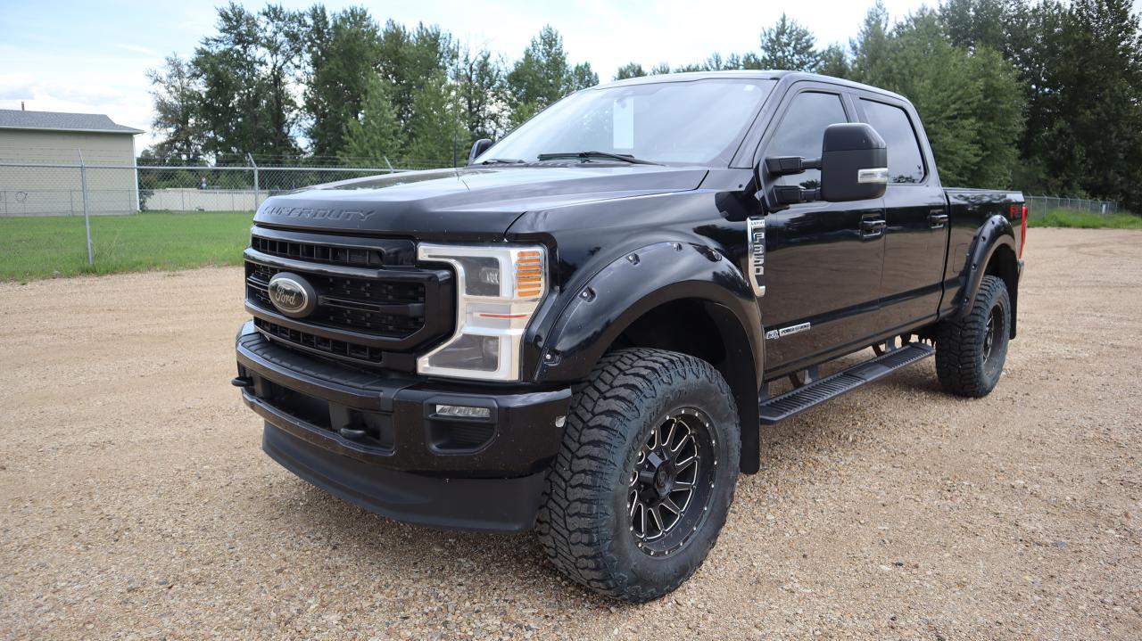 Used 2022 Ford F-350 Super Duty SRW Lariat for sale in Slave Lake, AB