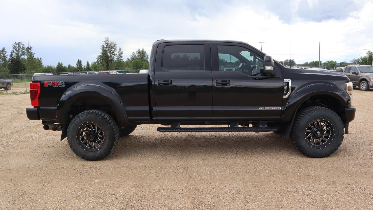 2022 Ford F-350 Super Duty SRW Lariat Photo5