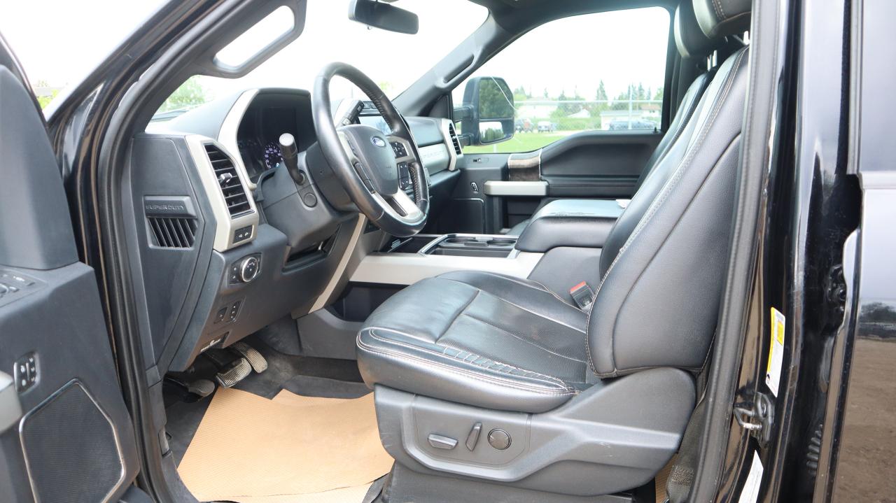 2022 Ford F-350 Super Duty SRW Lariat Photo5