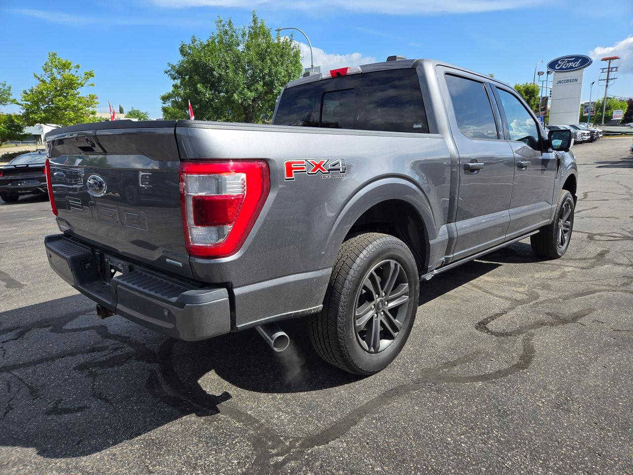 2021 Ford F-150 Lariat Photo3