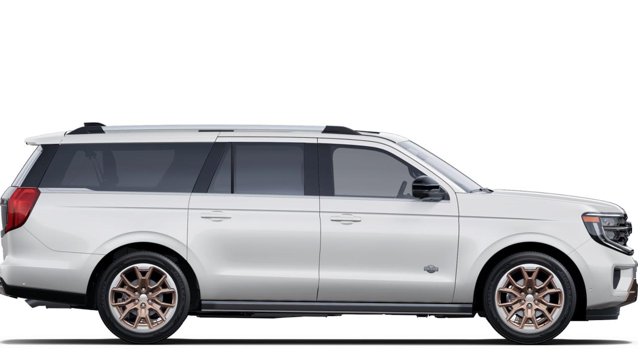 2025 Ford Expedition King Ranch Max Photo4