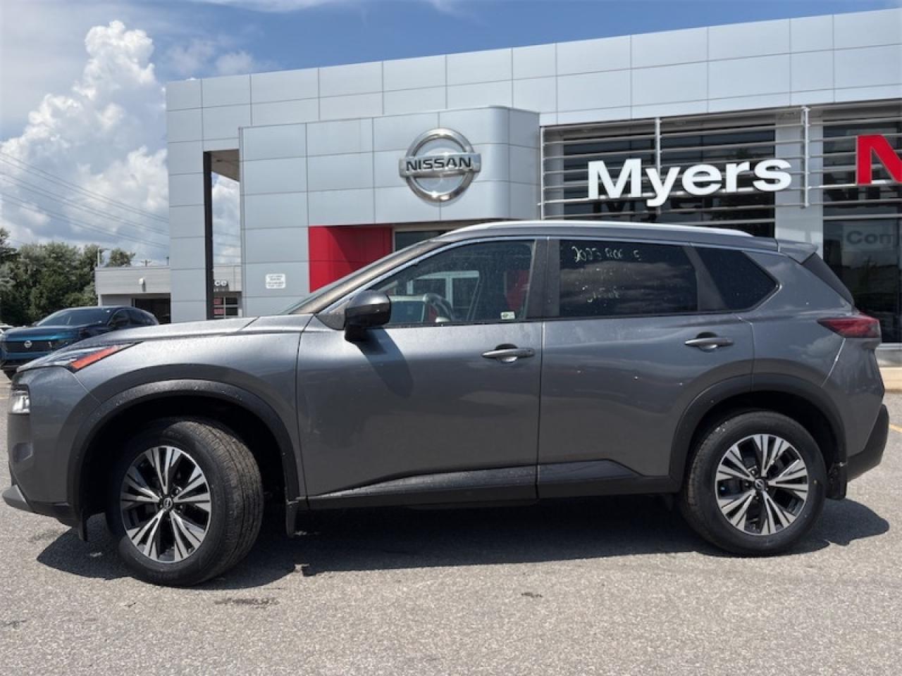 2023 Nissan Rogue SV Moonroof  BEST PRICE SV AROUND!!! Photo