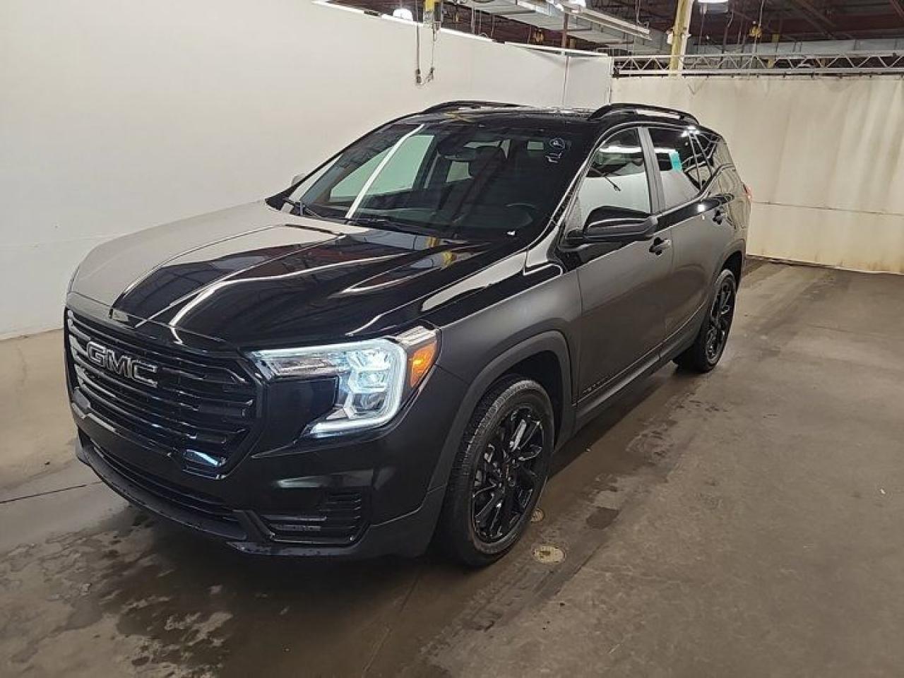 Used 2023 GMC Terrain SLE AWD | Elevation Edition | Heated Seats | Power Seat | CarPlay + Android | Rear Camera & More ! for sale in Guelph, ON