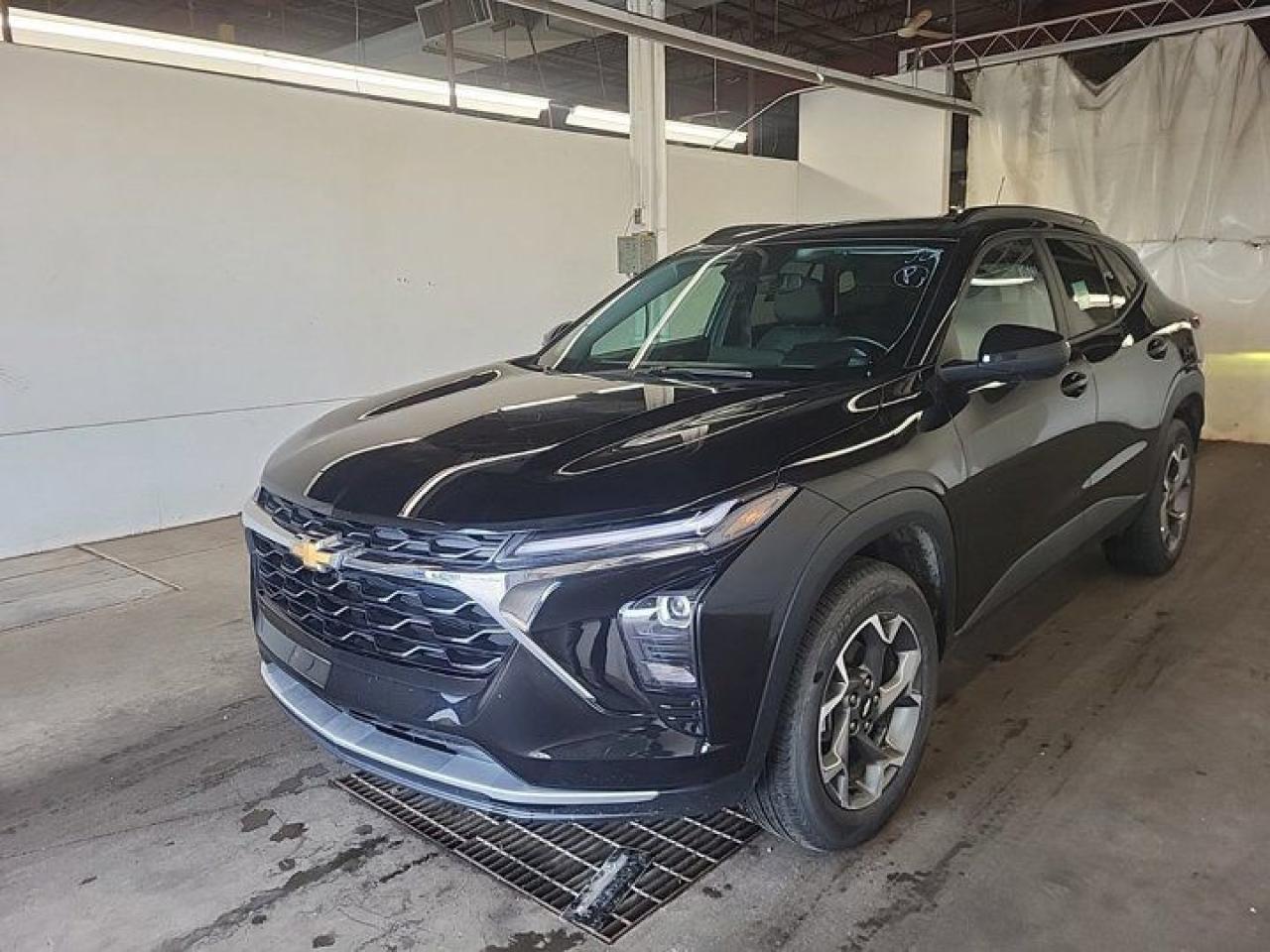 Used 2024 Chevrolet Trax LT | Heated Wheel + Seats | CarPlay + Android | Rear Camera | Alloy Wheels and More ! for sale in Guelph, ON