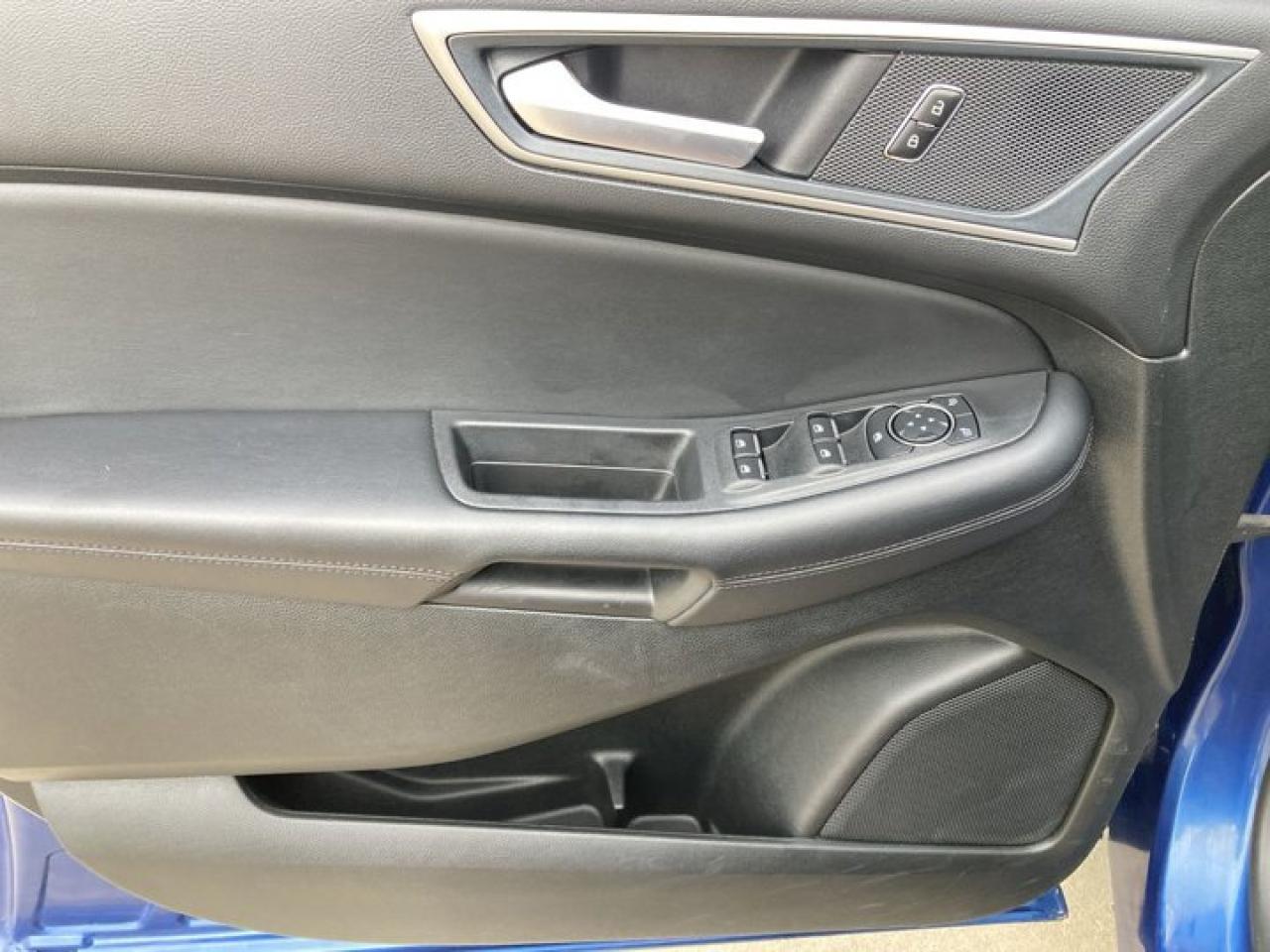 2024 Ford Edge SEL AWD Photo