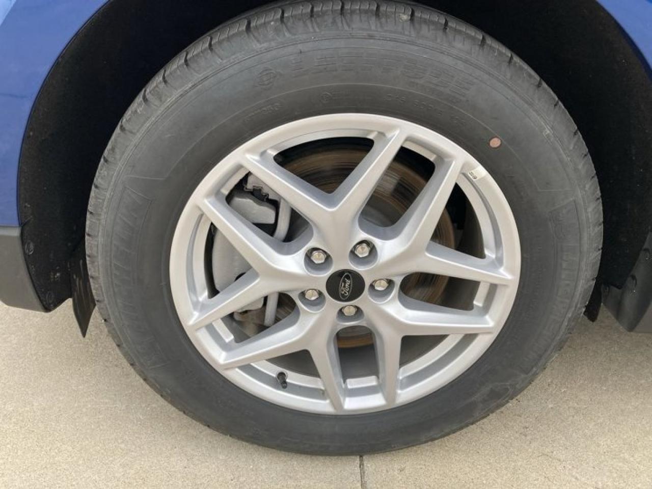 2024 Ford Edge SEL AWD Photo