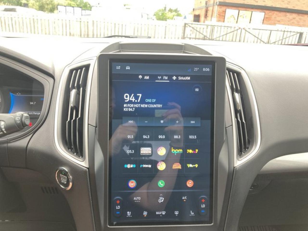 2024 Ford Edge SEL AWD Photo