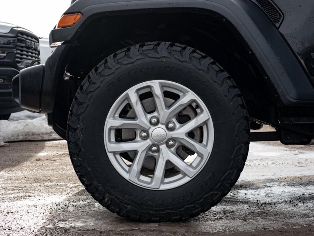 2023 Jeep Wrangler Sport S Photo