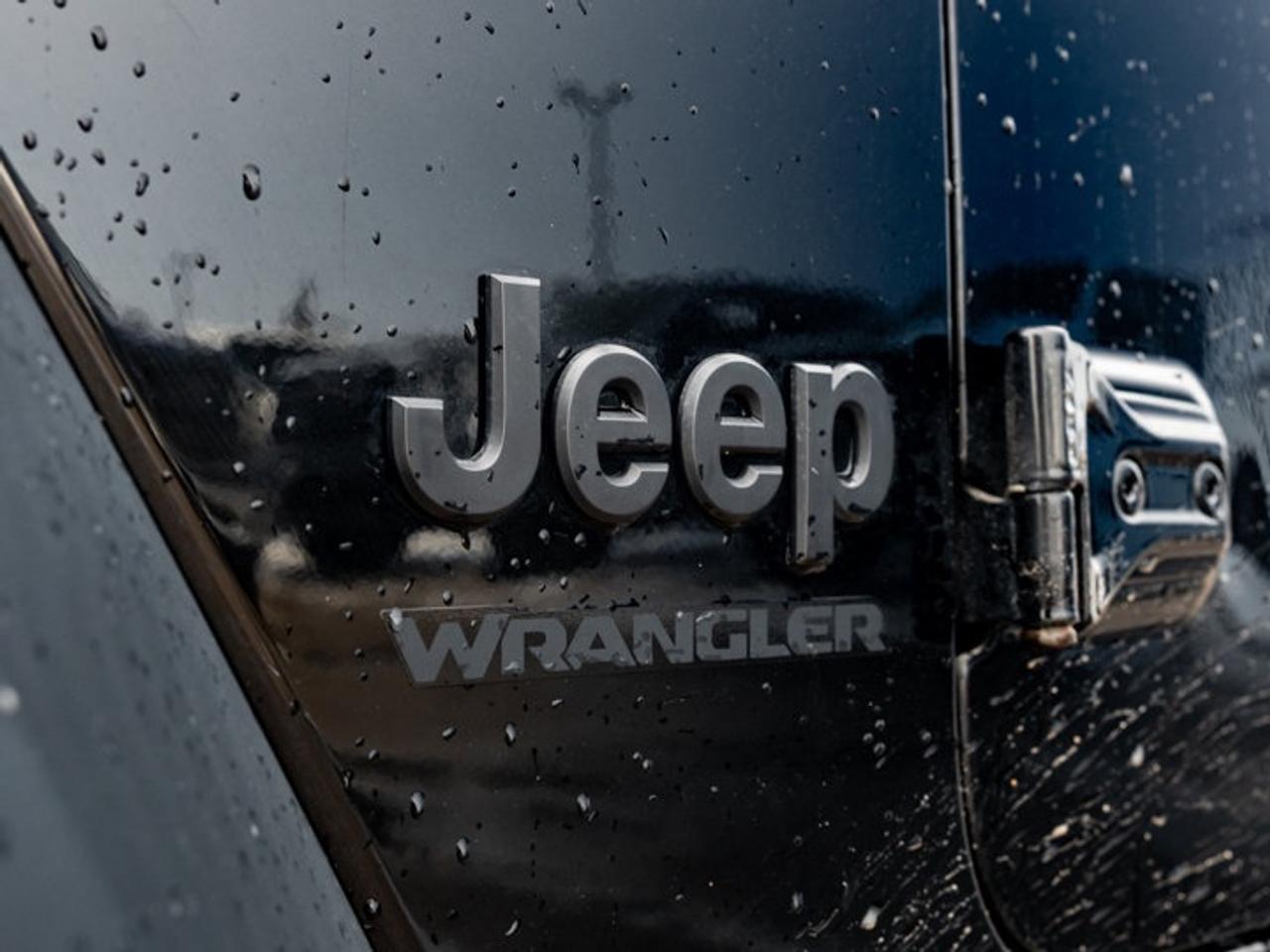 2023 Jeep Wrangler Sport S Photo