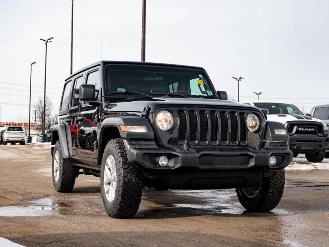 2023 Jeep Wrangler Sport S Photo
