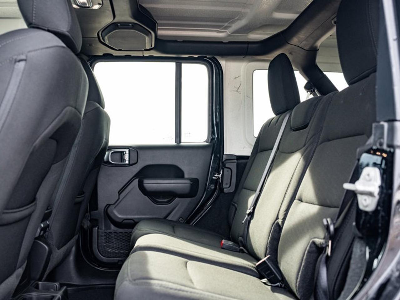 2023 Jeep Wrangler Sport S Photo