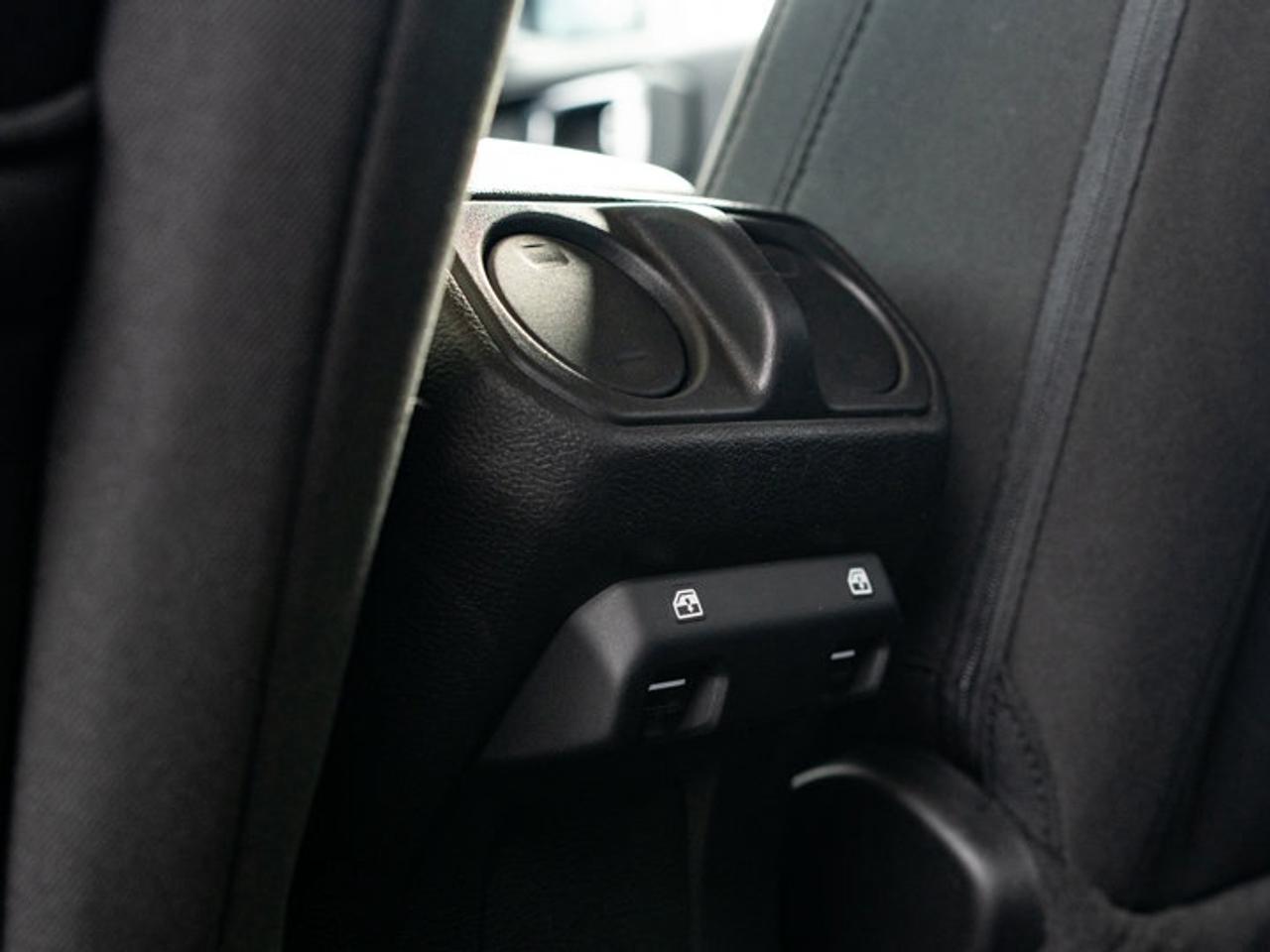 2023 Jeep Wrangler Sport S Photo