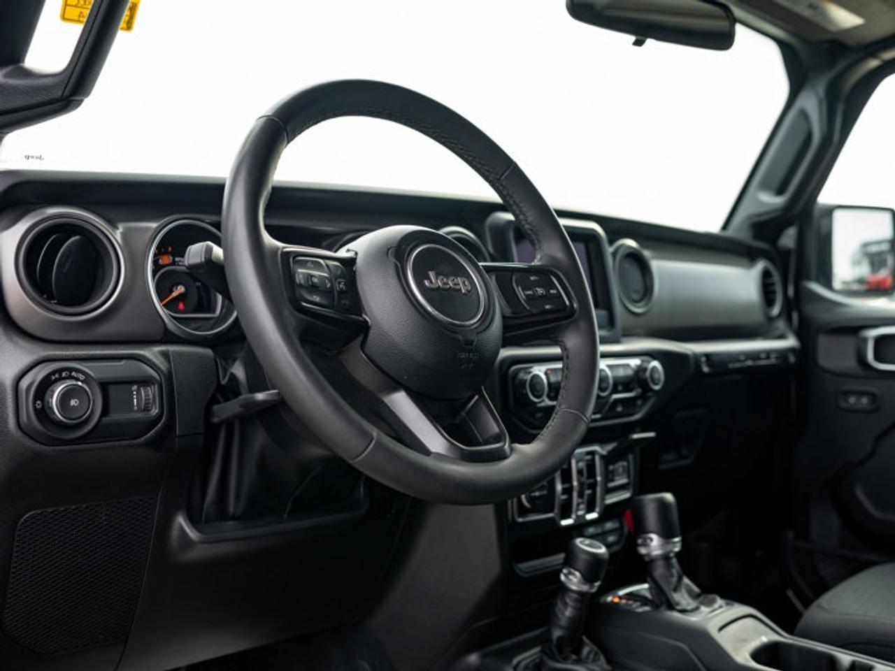 2023 Jeep Wrangler Sport S Photo