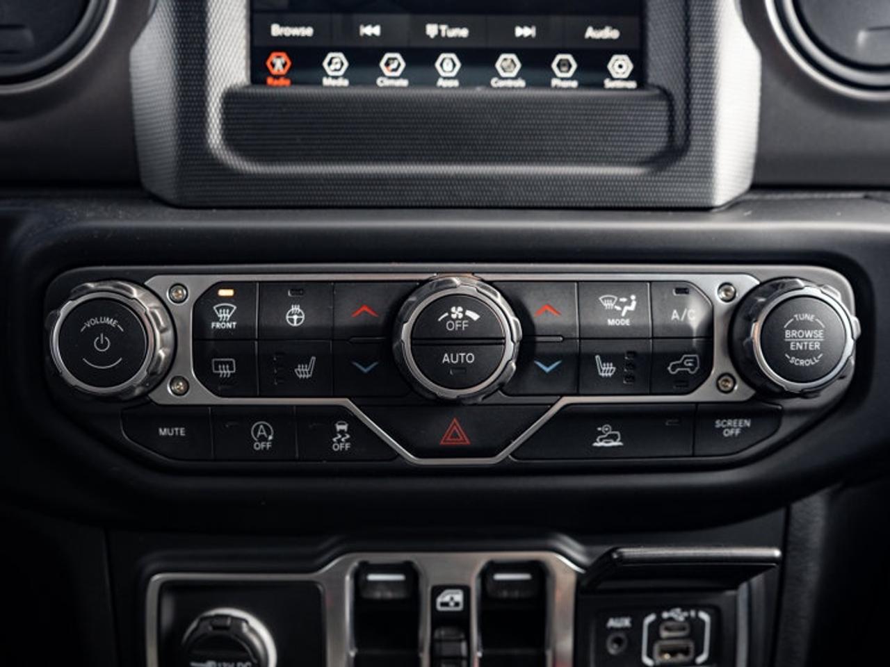 2023 Jeep Wrangler Sport S Photo