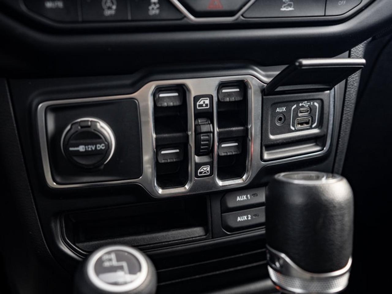 2023 Jeep Wrangler Sport S Photo