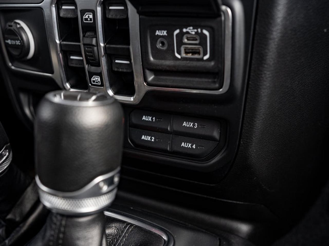 2023 Jeep Wrangler Sport S Photo