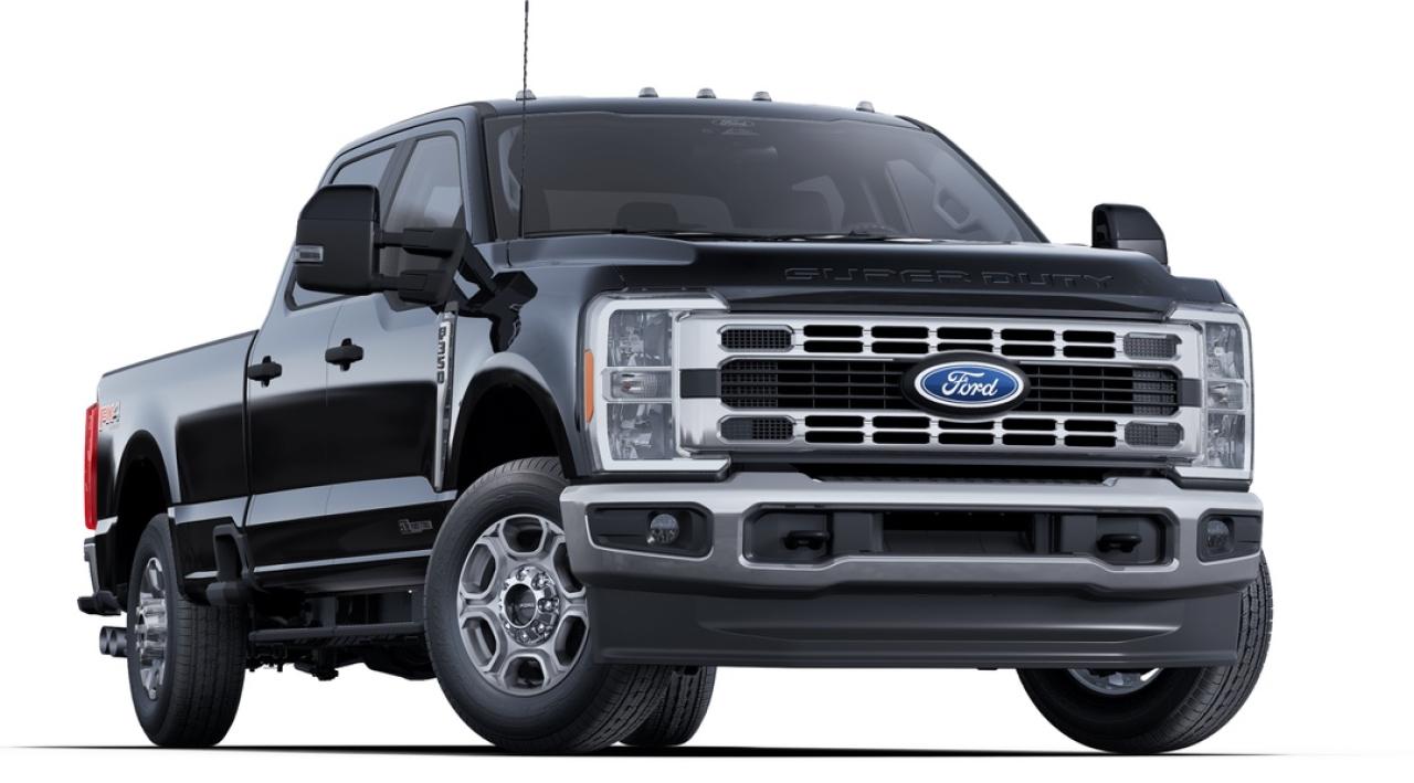 2025 Ford Super Duty F-350 XLT Photo3
