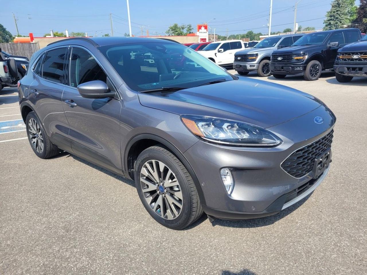 2021 Ford Escape Hybrid Titanium Photo27