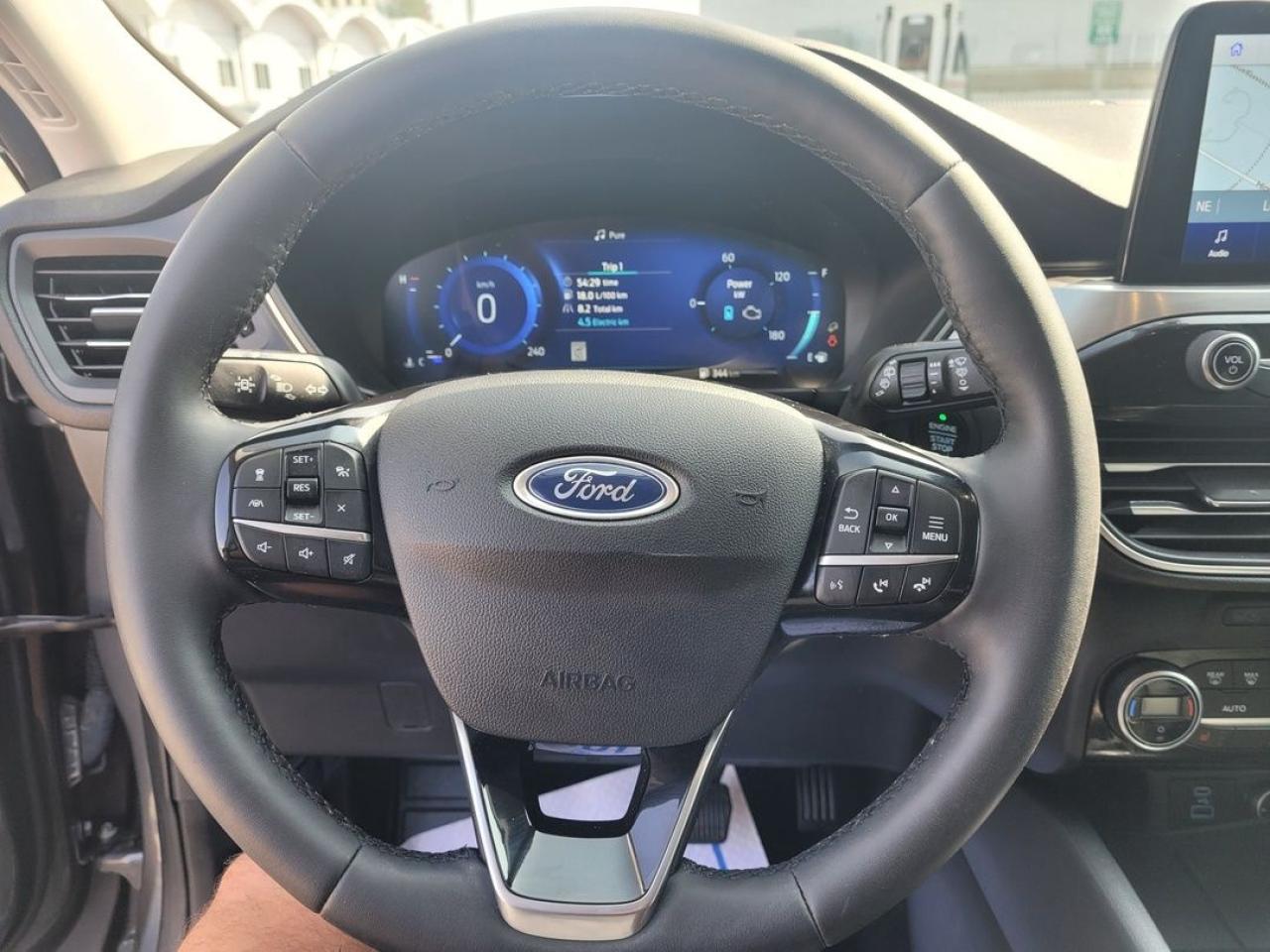 2021 Ford Escape Hybrid Titanium Photo34