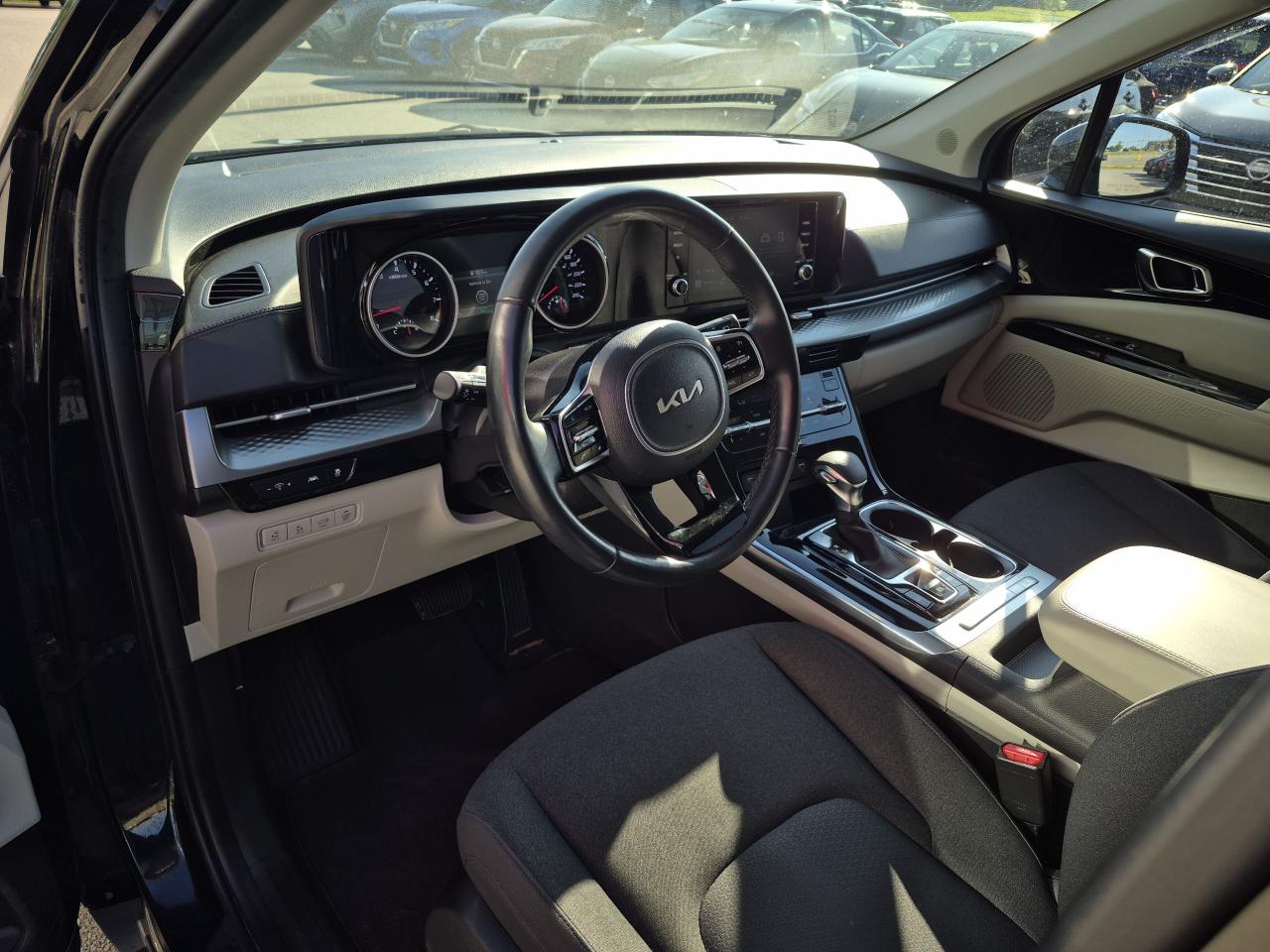 2024 Kia Carnival LX+ 8 PASSENGER Photo6