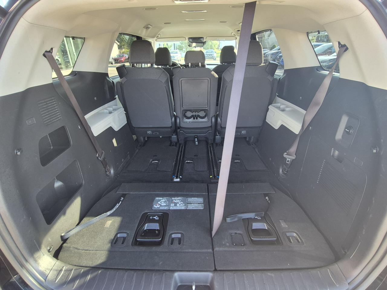 2024 Kia Carnival LX+ 8 PASSENGER Photo16