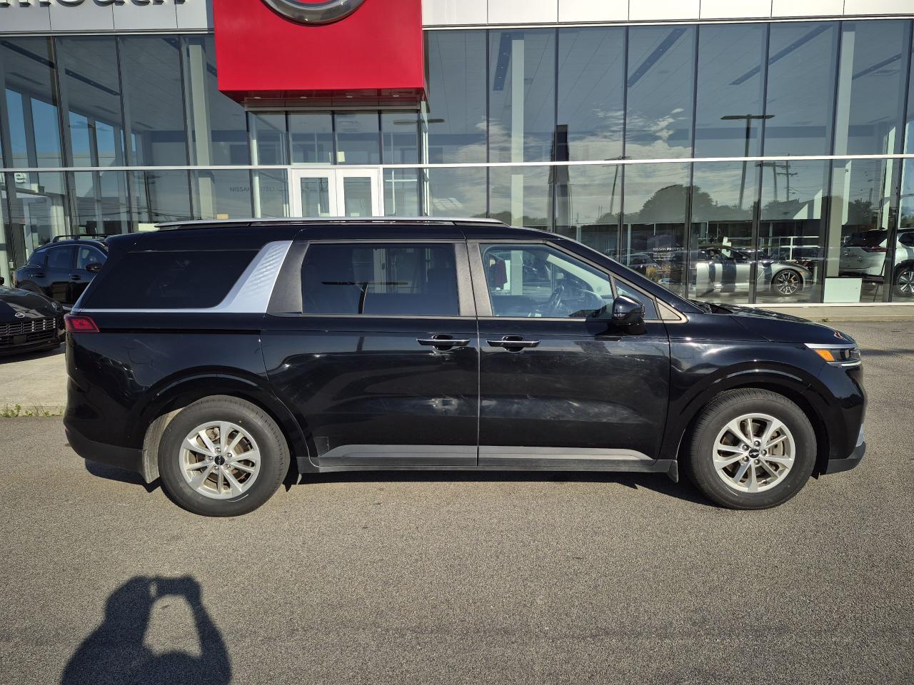 2024 Kia Carnival LX+ 8 PASSENGER Photo5