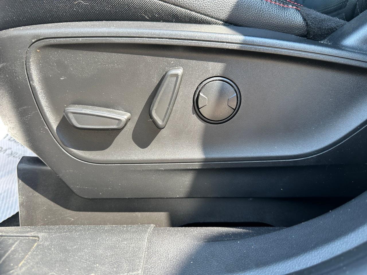 2023 Ford Escape ST-Line Elite AWD Photo