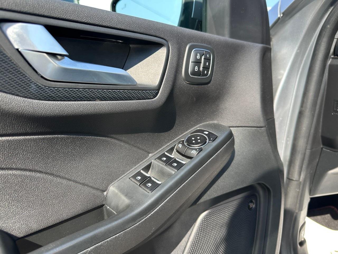 2023 Ford Escape ST-Line Elite AWD Photo