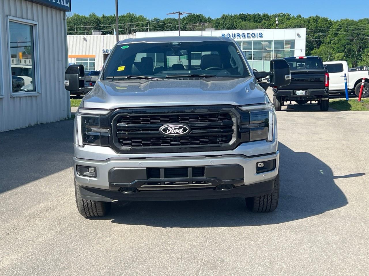 2025 Ford F-150 Lariat 4WD SuperCrew 6.5' Box Photo2