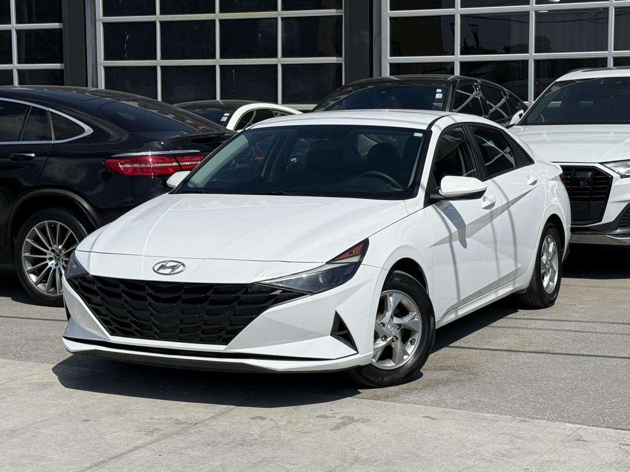2022 Hyundai Elantra | APPLE CARPLAY | BACK UP CAMERA | - Photo #4