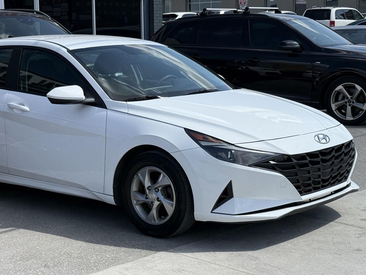 2022 Hyundai Elantra | APPLE CARPLAY | BACK UP CAMERA | - Photo #9