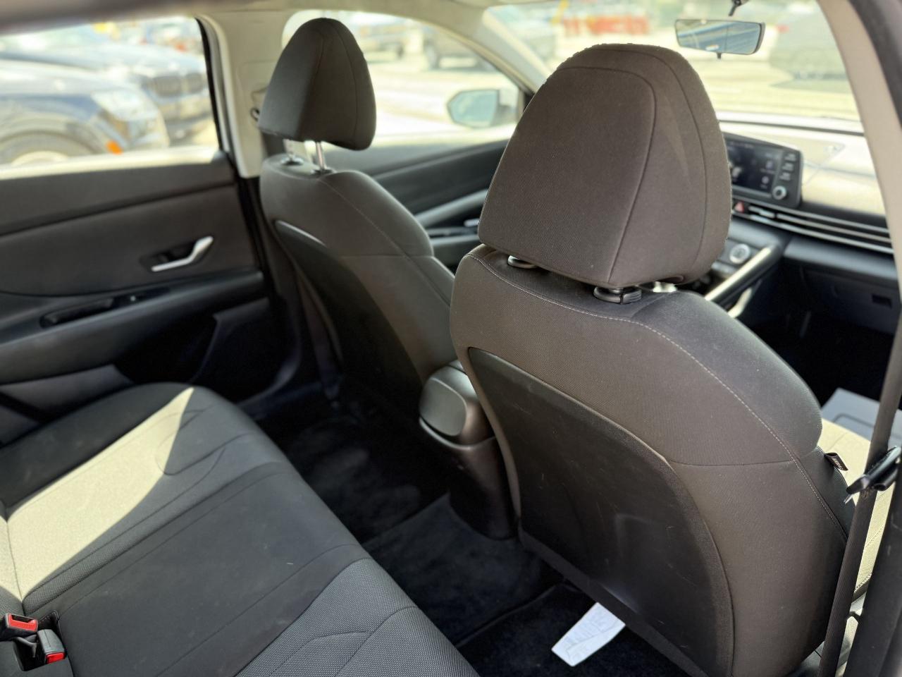 2022 Hyundai Elantra | APPLE CARPLAY | BACK UP CAMERA | - Photo #32