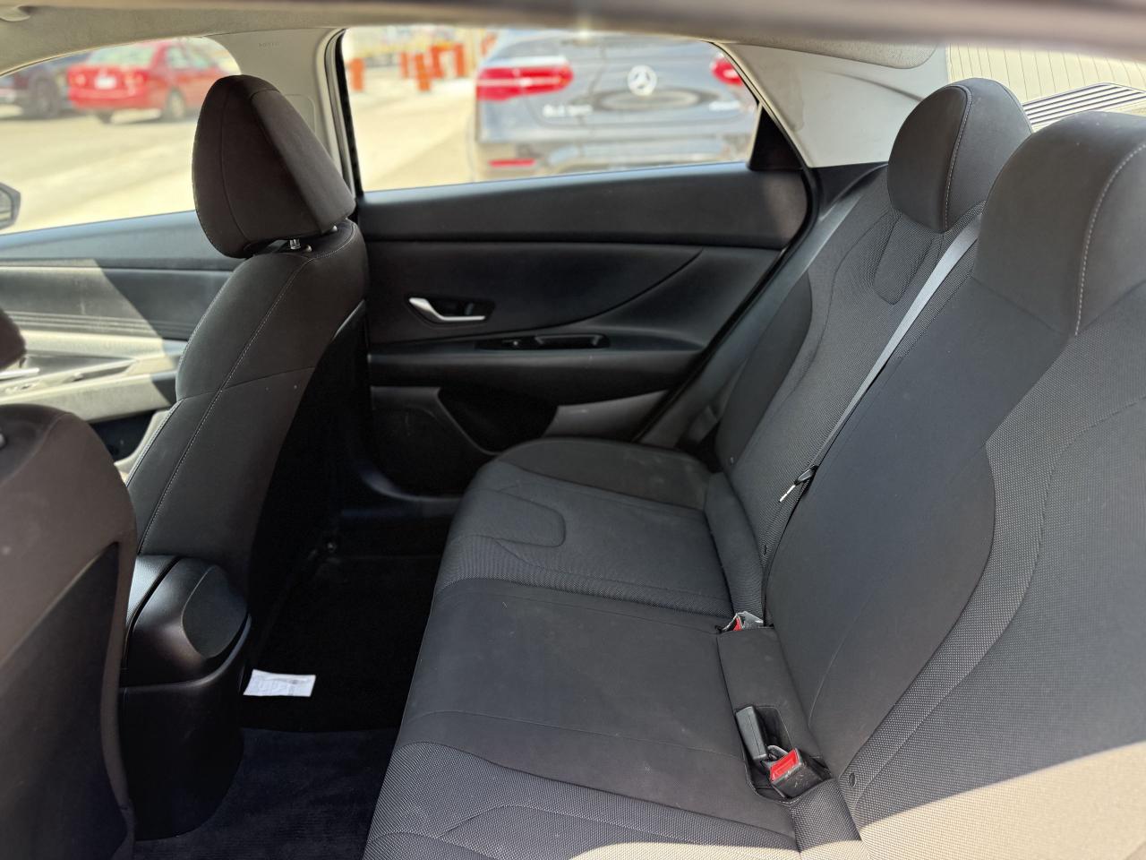 2022 Hyundai Elantra | APPLE CARPLAY | BACK UP CAMERA | - Photo #36
