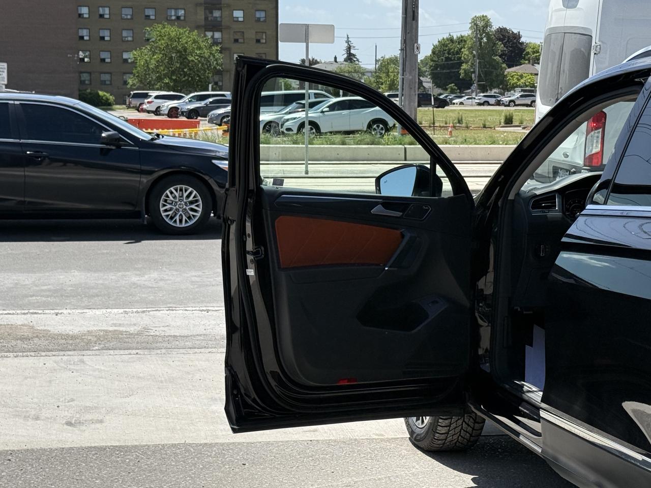 2018 Volkswagen Tiguan HIGHLINE | 4MOTION | PREMIUM | LOADED - Photo #15