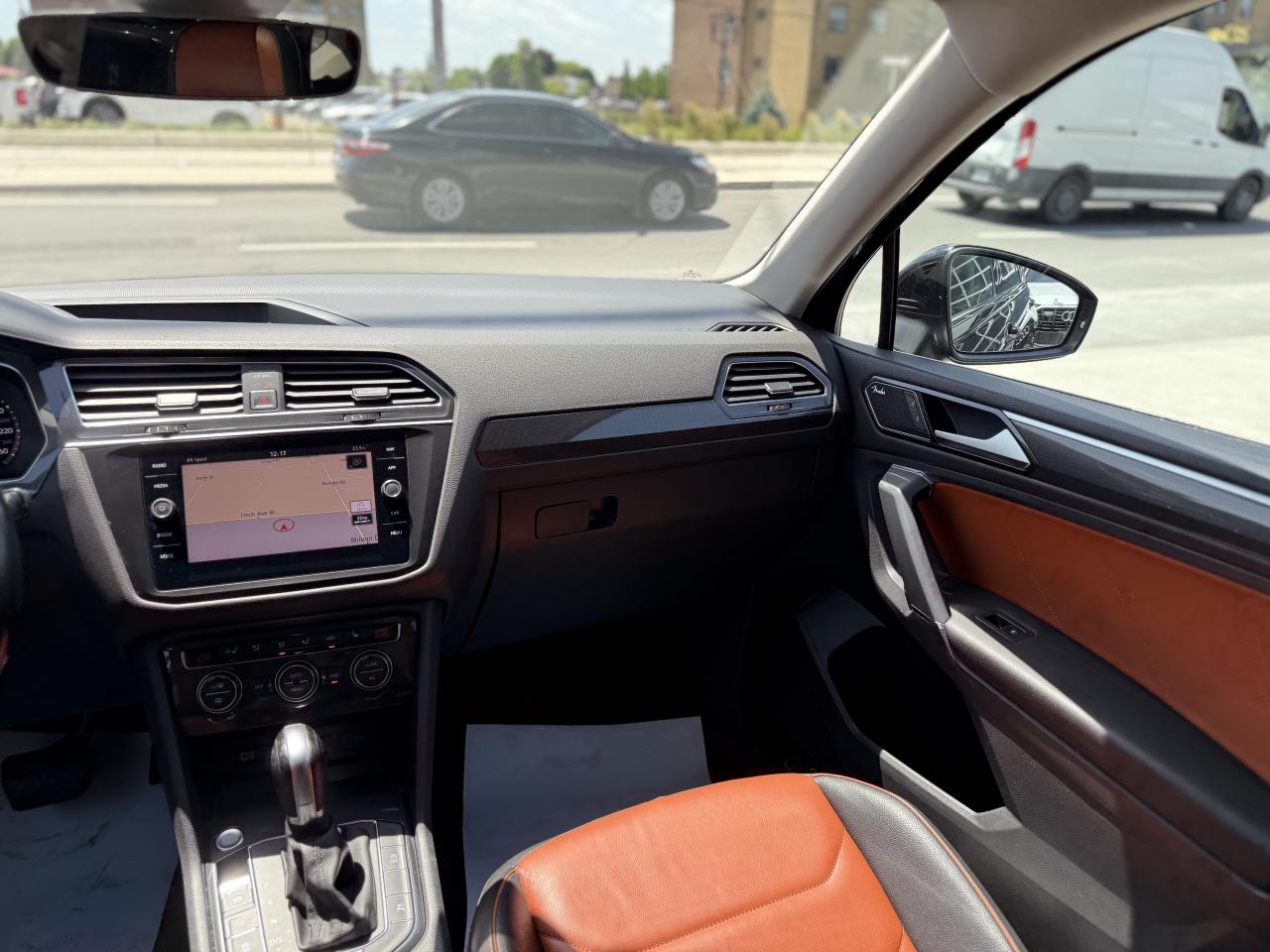 2018 Volkswagen Tiguan HIGHLINE | 4MOTION | PREMIUM | LOADED - Photo #18
