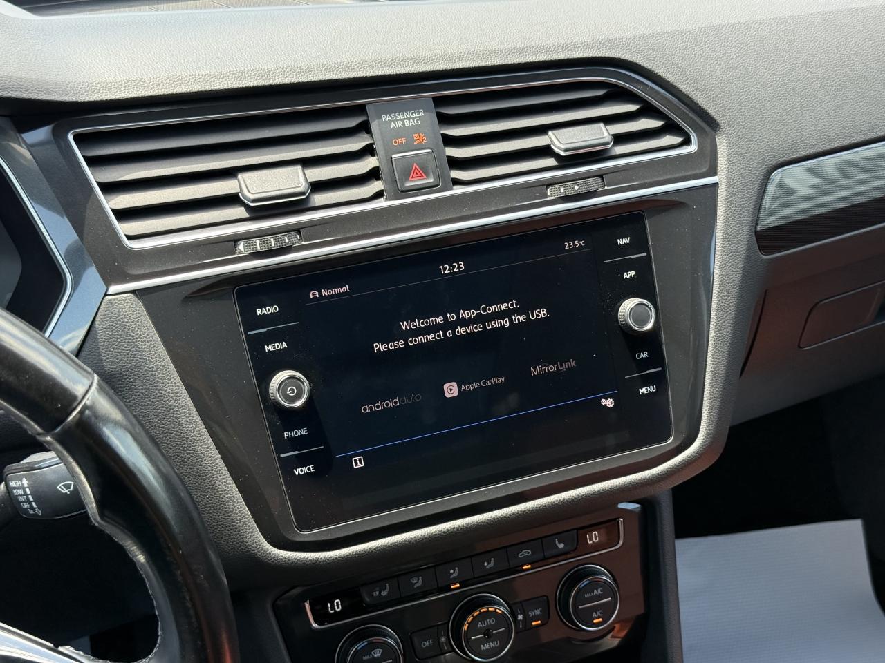 2018 Volkswagen Tiguan HIGHLINE | 4MOTION | PREMIUM | LOADED - Photo #39