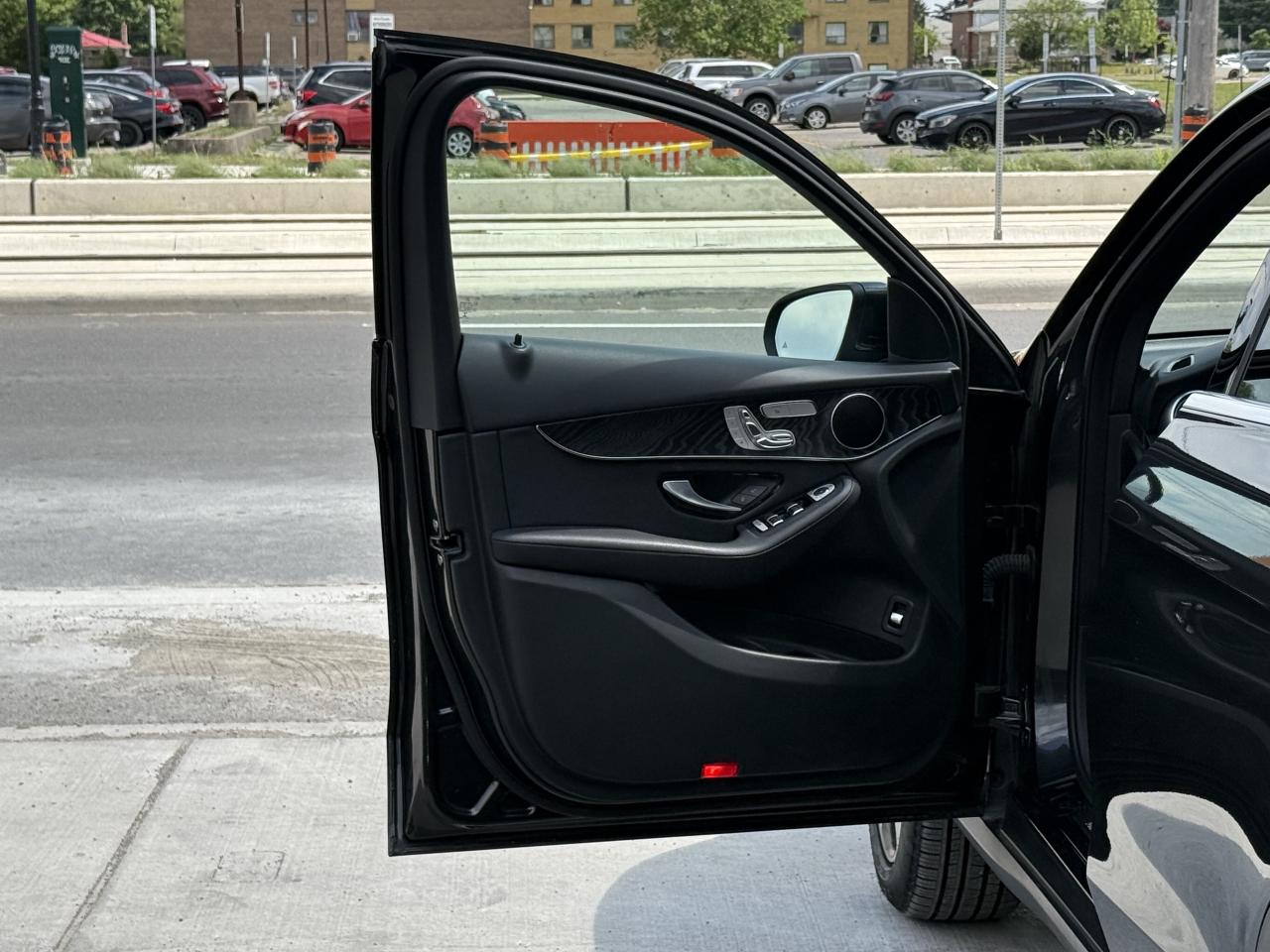 2021 Mercedes-Benz GLC-Class PREMIUM | NAVI | PANO  LOADED - Photo #16