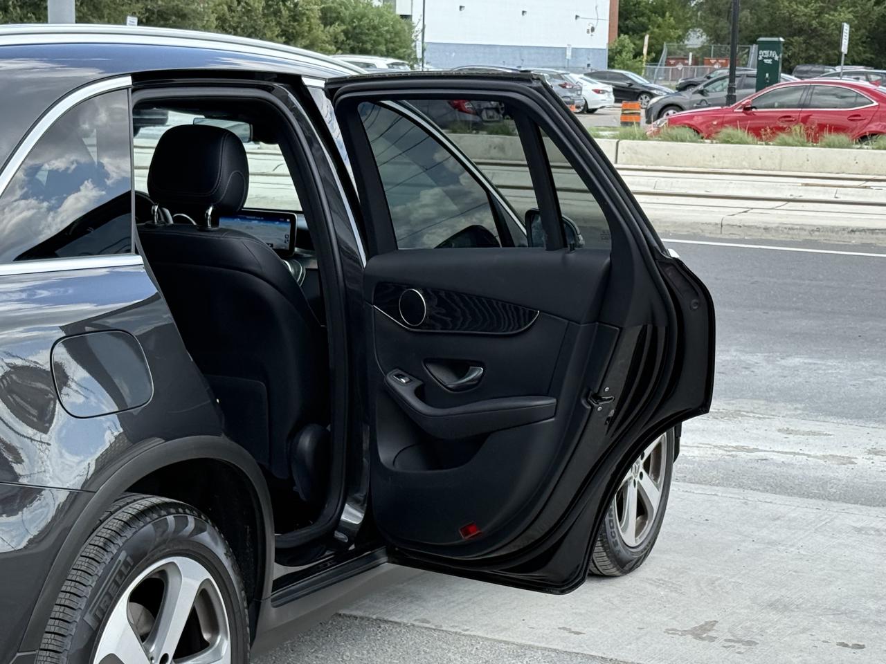 2021 Mercedes-Benz GLC-Class PREMIUM | NAVI | PANO  LOADED - Photo #33