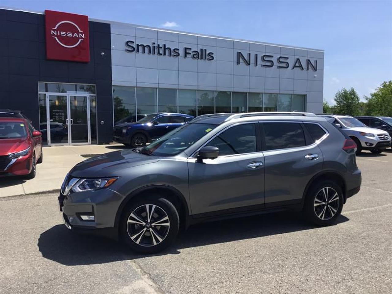 Used 2020 Nissan Rogue SV AWD CVT for sale in Smiths Falls, ON